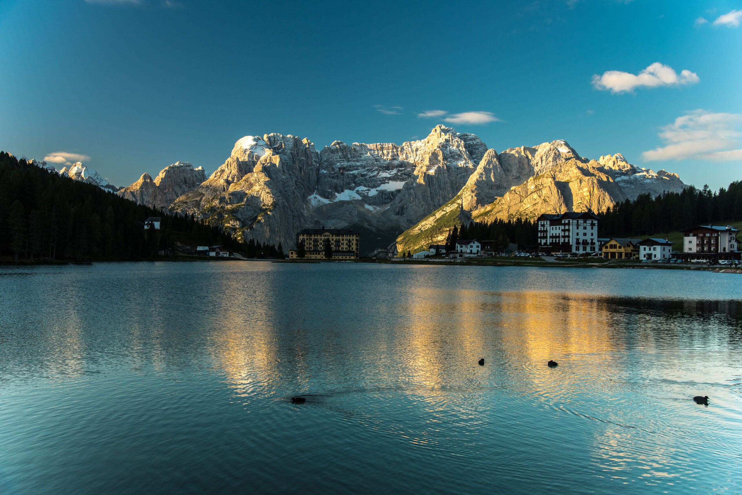 Il lago di Misurina nelle Dolomiti (Belluno) - Credit Latitud3s / Regione del Veneto                                    
                                                                        
                                    